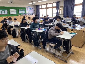 2024학년도 주제선택 '함께하는 종이접(1기)' 활동 사진