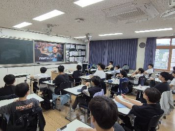 자유학기제 주제선택 '경제뉴스 읽고 생각 나누기(1기)' 활동 사진